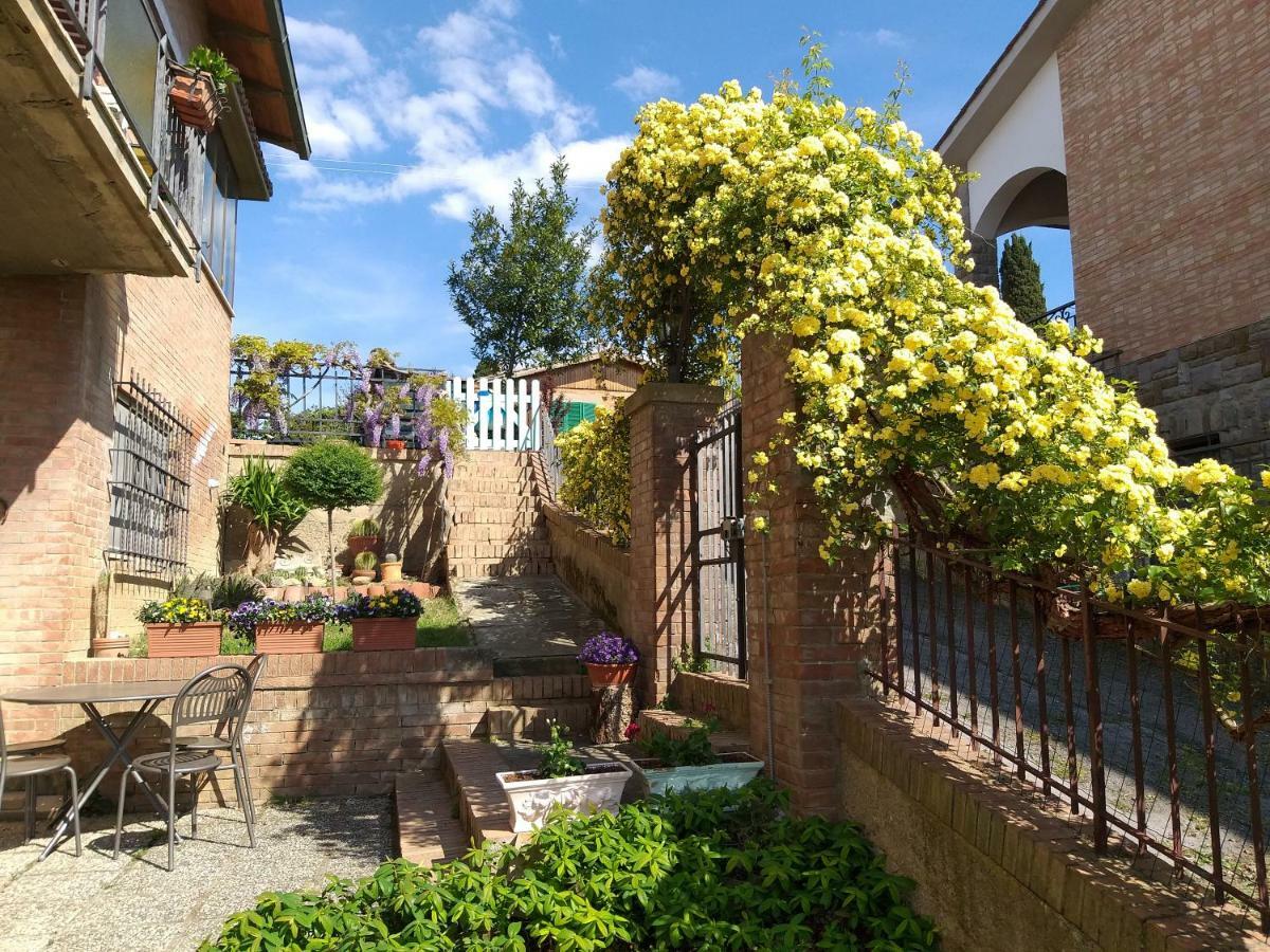 Casa Soleluna Сиена Екстериор снимка